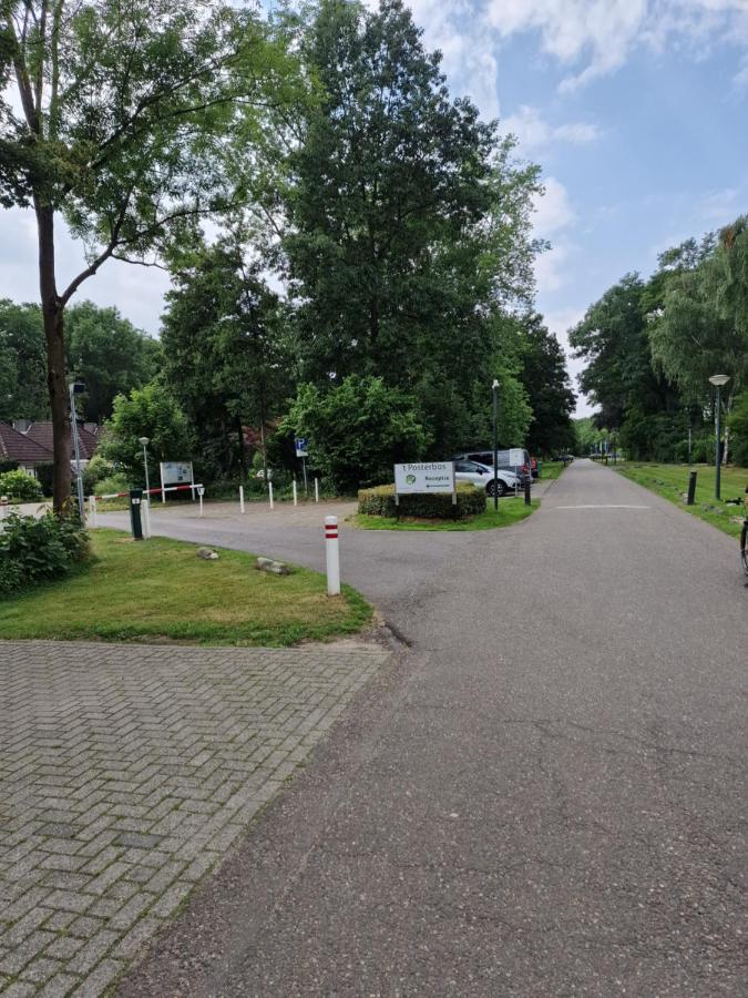 Posterholt Ervaar Vredige Rust In Deze Charmante Knusse Bungalow מראה חיצוני תמונה